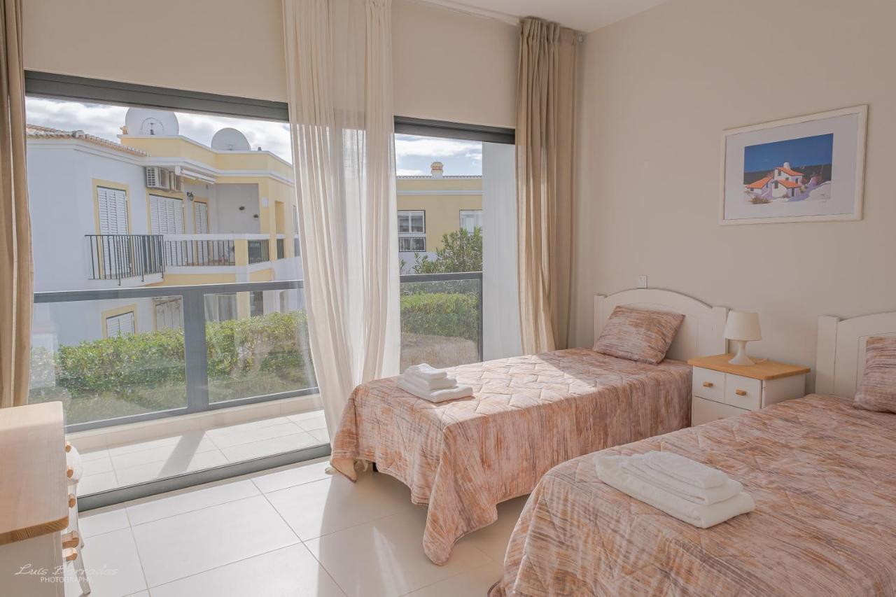 Amazing Alvor Villa Bagian luar foto